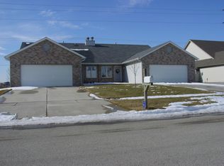 2813 Cronin Dr, Springfield, IL 62711