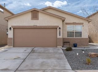 5726 Los Alamos Dr NE, Rio Rancho, NM 87144