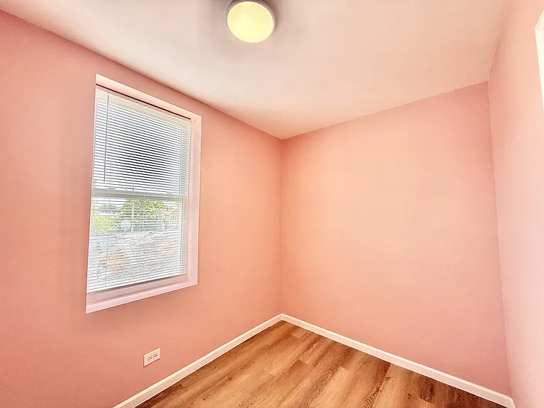 937 W 33rd Pl #2F — Photo 2
