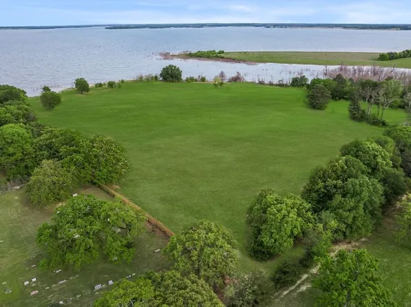 1125 County Road 2670 #2, Telephone, TX 75488
