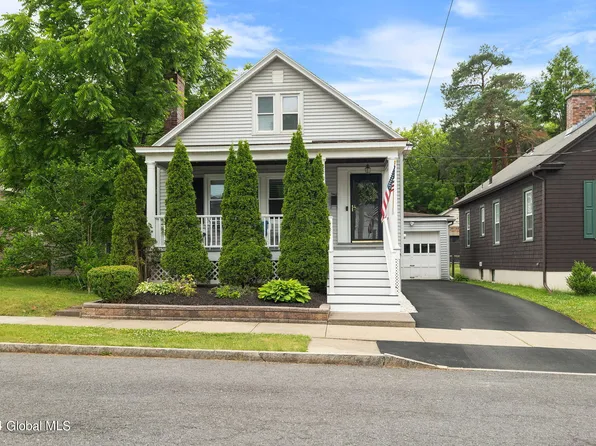 942 Myrtle Avenue, Albany, NY 12208