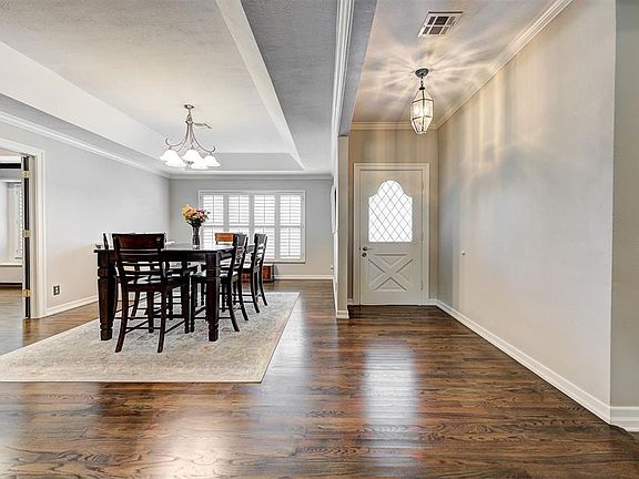 4th image of 3032 Pelham Dr