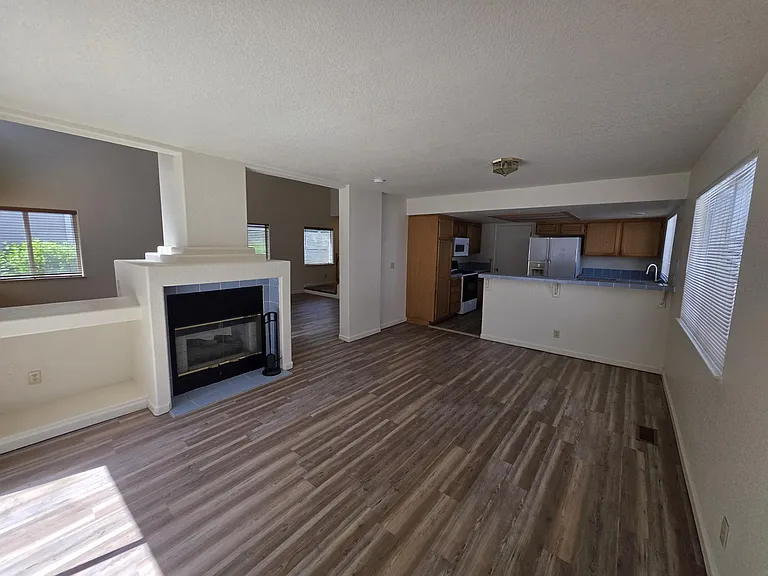 7508 Lighthouse Ln — Photo 5