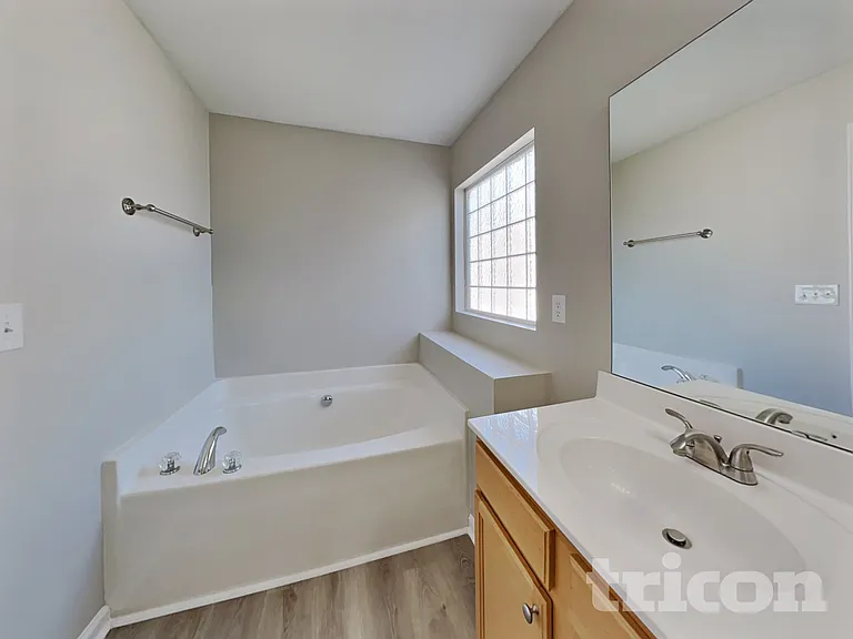 3120 Rendezvous Dr — Photo 9