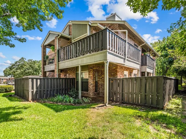 400 Pebble Way APT 163, Arlington, TX 76006