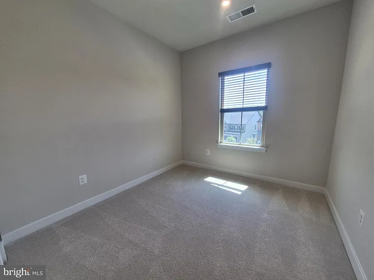6054 Fallfish Ct — Photo 24