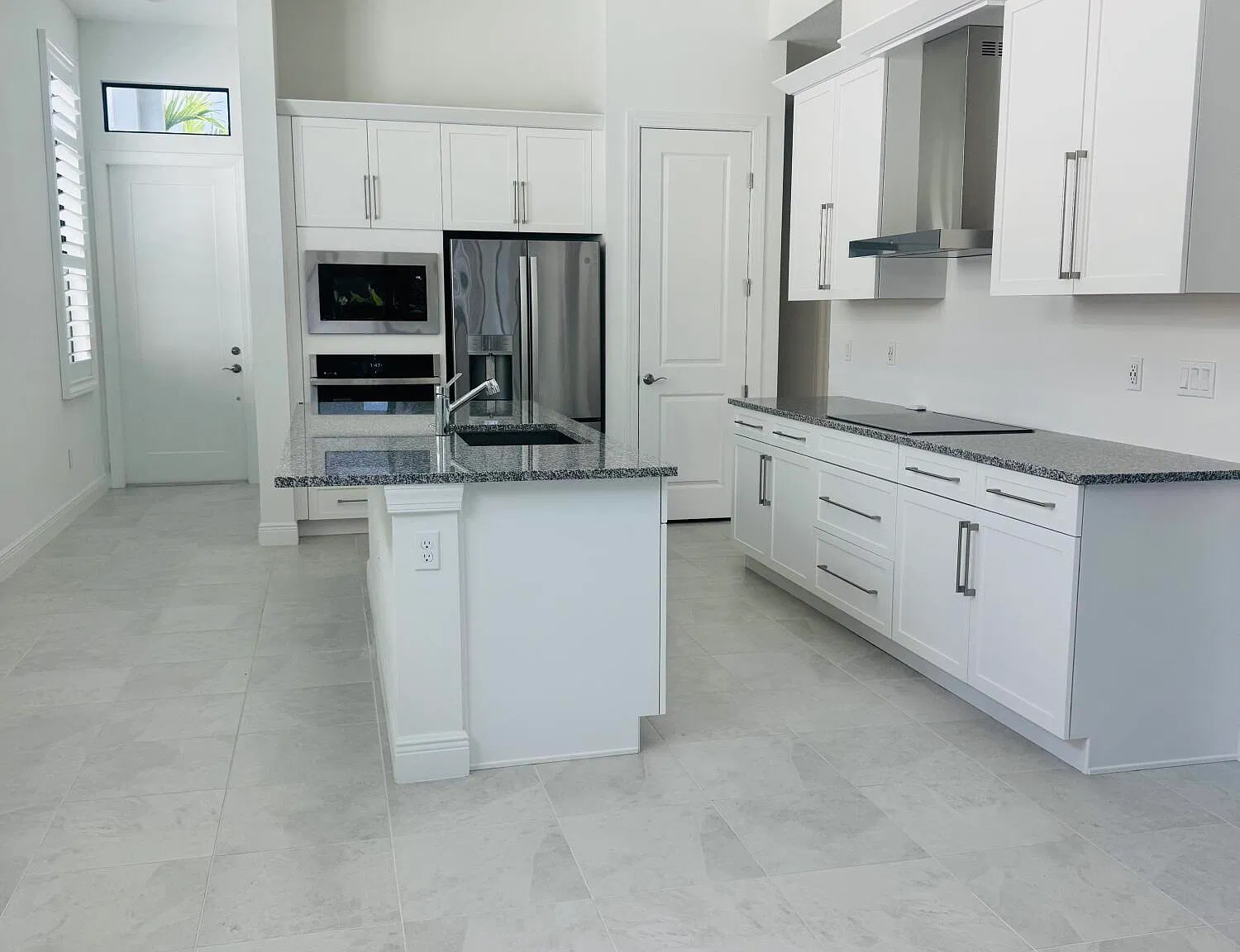 3 bed, 2.0 bath, 1724 sqft, $3,500 — Photo 3