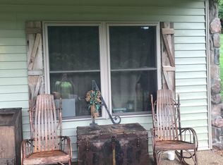 498 Clark Rd, Irvine, KY 40336