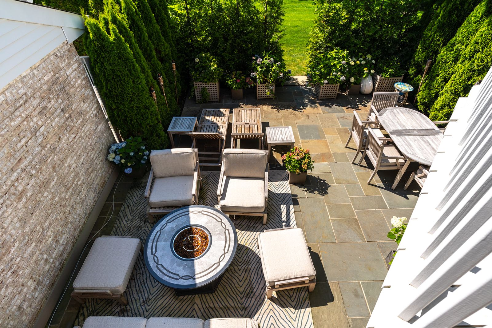  Private Back Yard