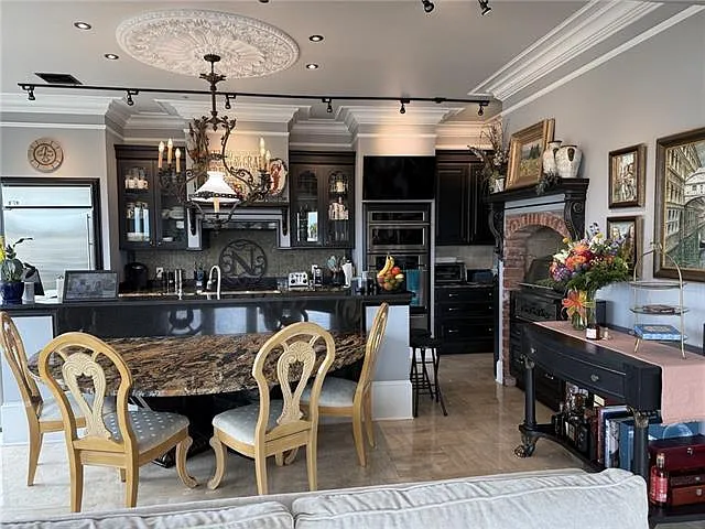 1301 N Rampart St #500 — Photo 4