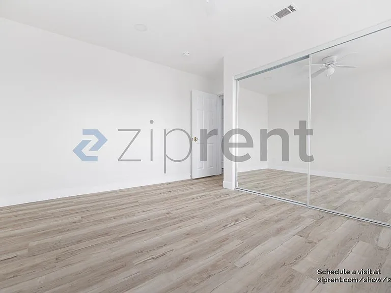 5292 Santa Margarita St — Photo 11