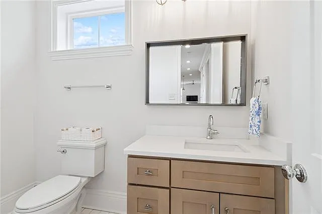 2410 Valence St #2410 — Photo 15