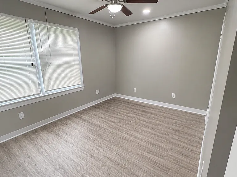 3318 Bessemer City Rd — Photo 3