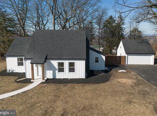 8050 Chambers Hill Rd, Harrisburg, PA 17111