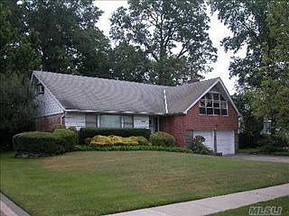 1st image of 40 Hamilton Dr