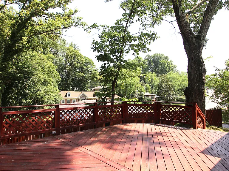 6211 Duntley Ct — Photo 52
