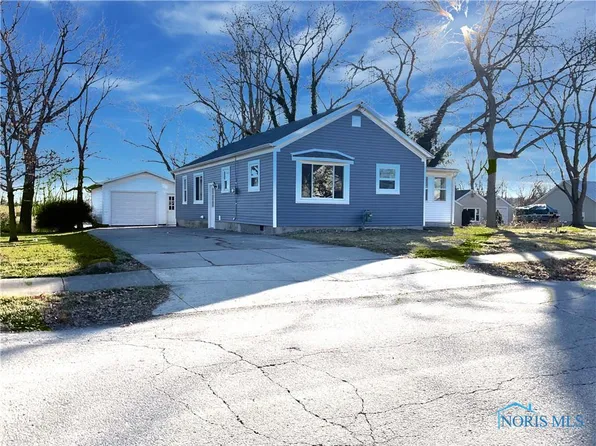 165 Portage St, Oak Harbor, OH 43449