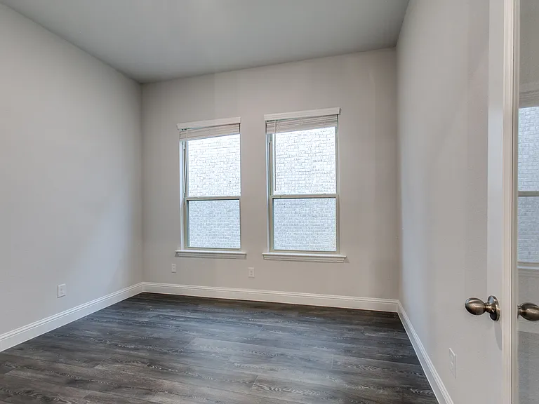 4508 El Paso Dr — Photo 18