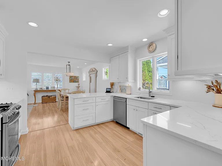 973 Ocean Ave — Photo 15