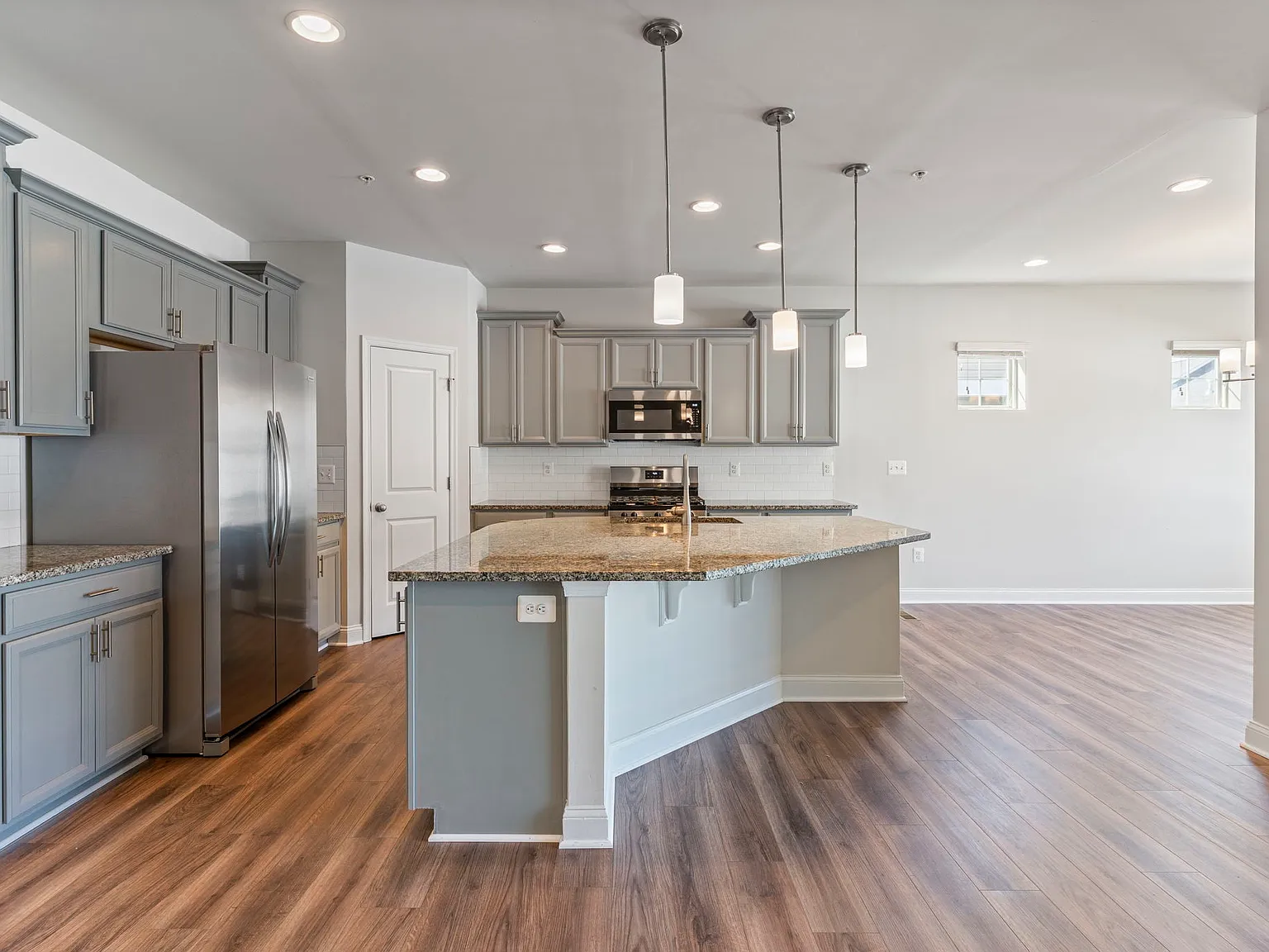11337 Flag Ct — Photo 4