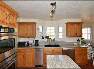 800 Old Church Rd, Corrales, NM 87048