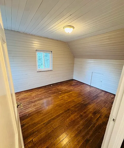 1542 Elderslee Rd — Photo 10