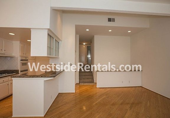 5th image of 4333 Alla Rd Unit 1