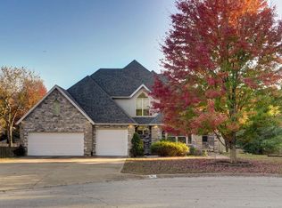 1912 E Norshire St, Springfield, MO 65804