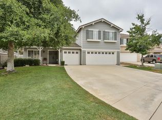 13827 Cheina Ct, Corona, CA 92883