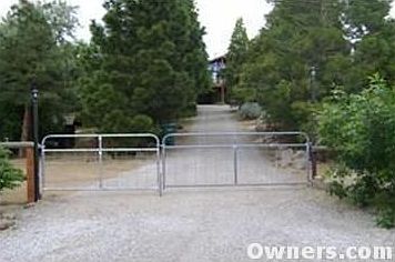 Private 1 acre fenced with awesome views.