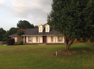 40 Corner Oaks Dr, Hattiesburg, MS 39402