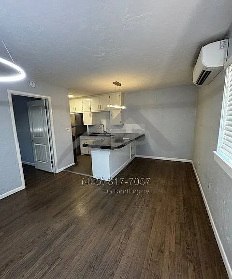 203 E Hurd St #2 — Photo 4