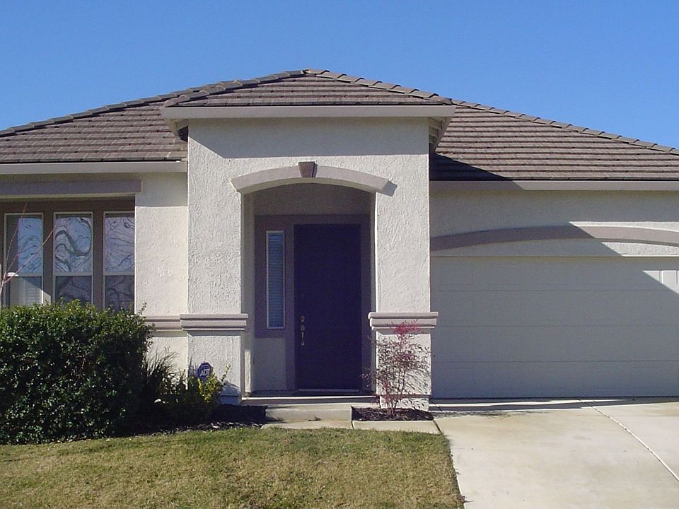 101 Unity Circle - A Beauty!