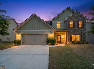 3982 Plymouth Rock Dr, Loganville, GA 30052