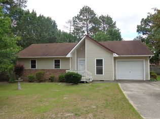 3204 Ridgeview Ter, Hope Mills, NC 28348