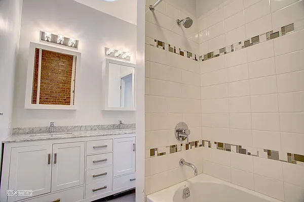 Rented by Citi Habitats | media 7