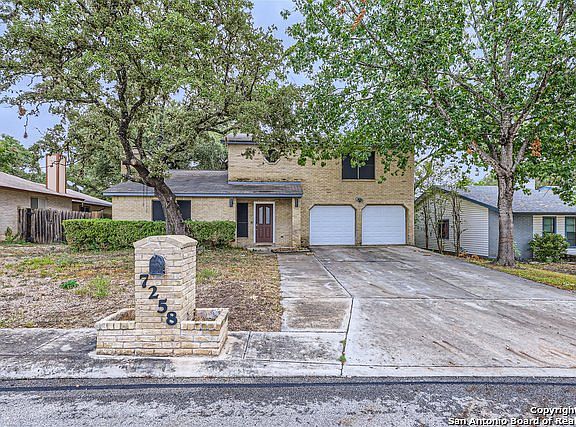 2nd image of 7258 FLAMING FOREST ST