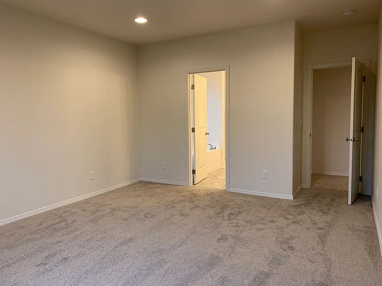 2417 Imperial Dr NW — Photo 23