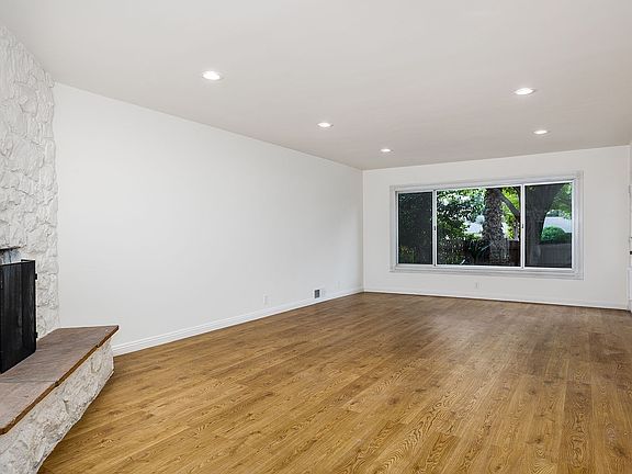 4th image of 1250 S Orange Grove Blvd APT 7