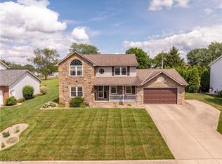 1640 View Pointe Ave, Louisville, OH 44641