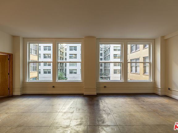 5th image of 215 W 7th St APT 404