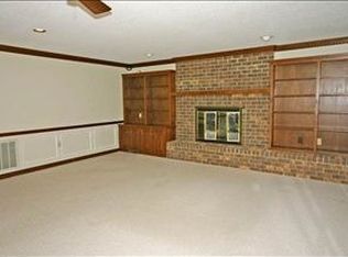 209 Loblolly Ln, Greenville, SC 29607