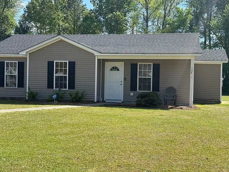 104 Ida Acres Dr — Photo 1