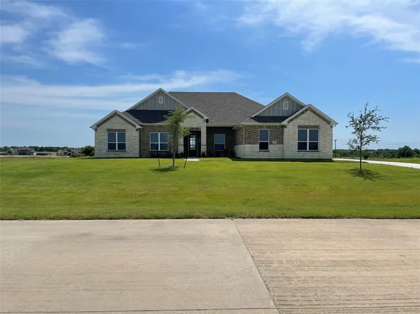 211 Marie Ln, Waxahachie, TX 75167