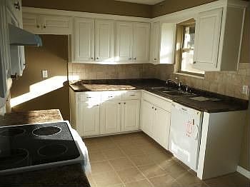 5th image of 401 NW 58th St