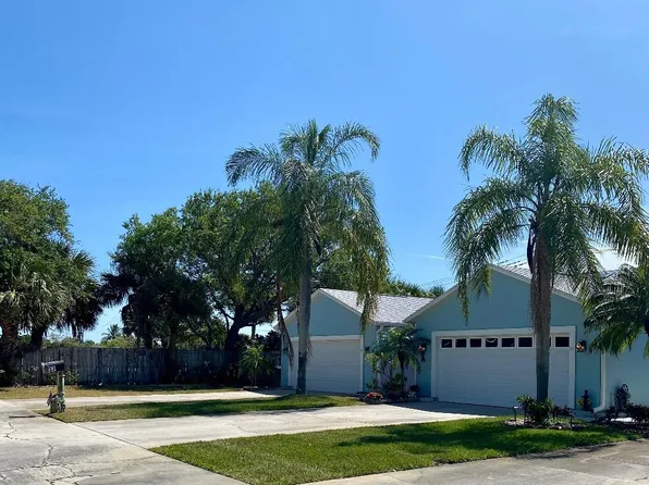 39 Anchor Dr, Indian Harbour Beach, FL 32937