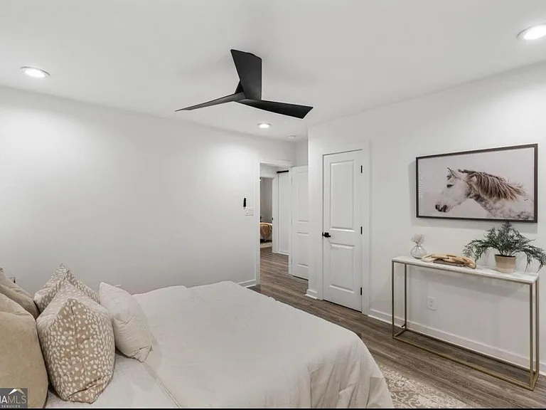 1684 Sylvan Rd SW — Photo 13