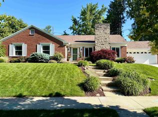 1212 Sunset Dr, Fort Wayne, IN 46807