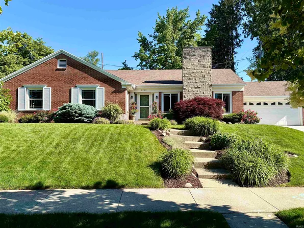 1212 Sunset Dr, Fort Wayne, IN 46807