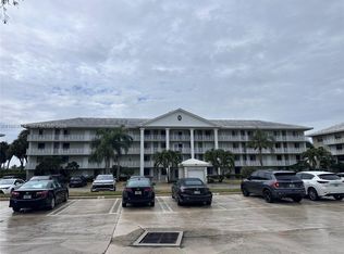 Whitehall Village, West Palm Beach, FL 33409